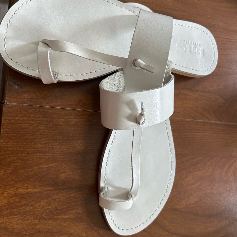 Chic Cream Leather Sandals